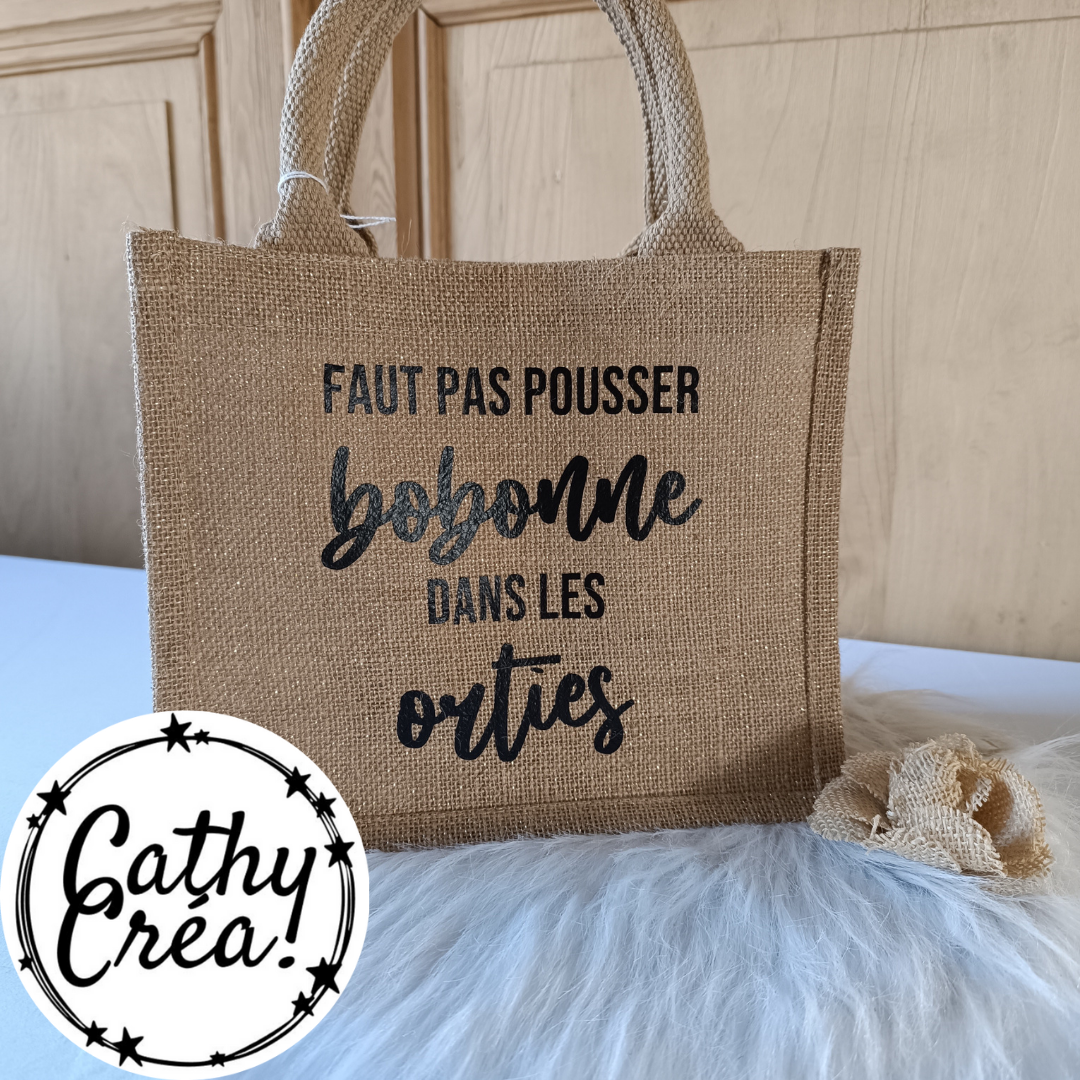 Faut pas pousser bobonne dans les orties