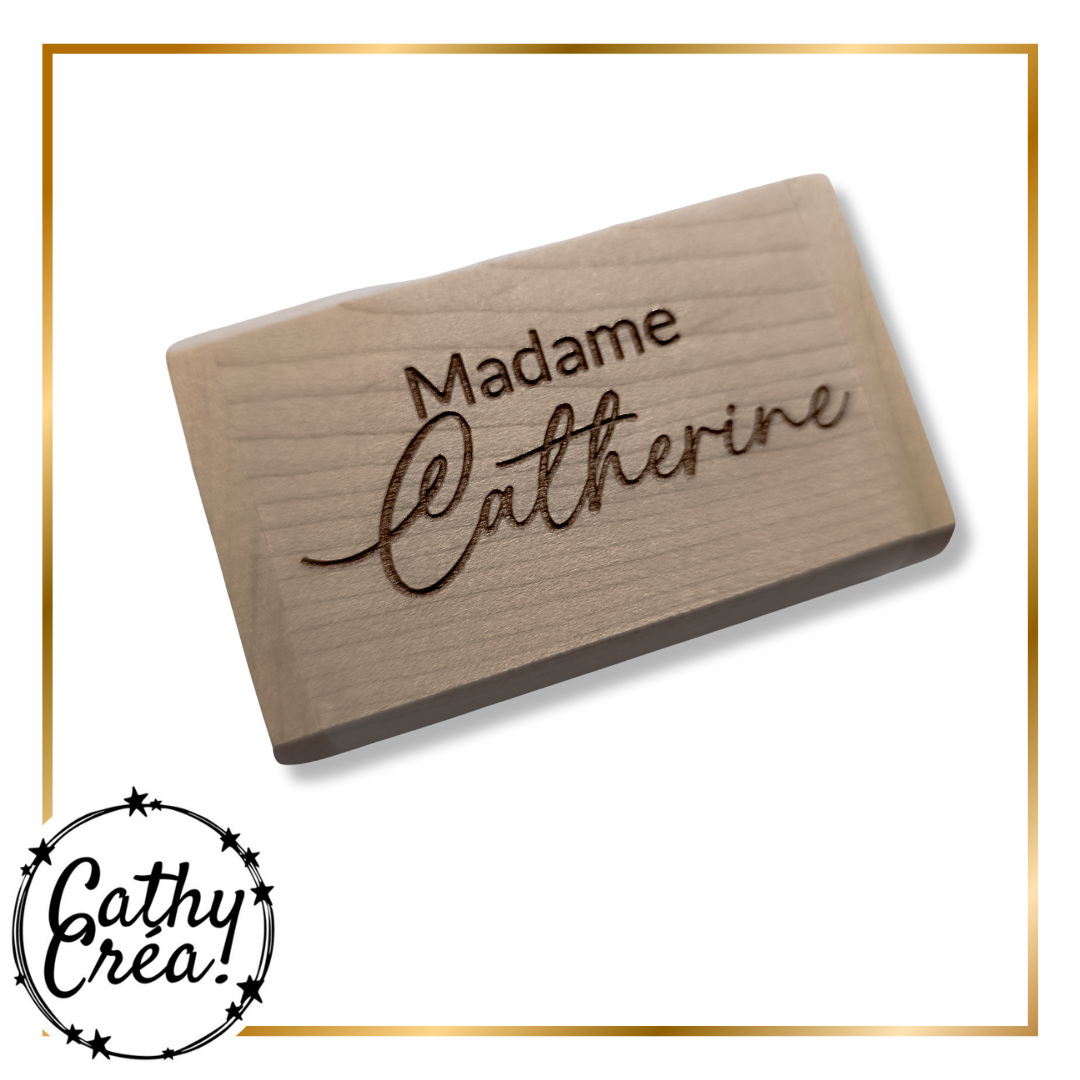 Clé USB en bois gravée et son coffret