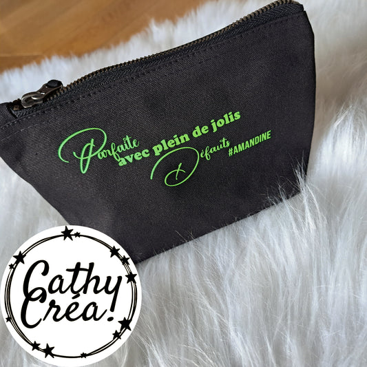 Parfaite avec plein de jolis défauts - Trousse