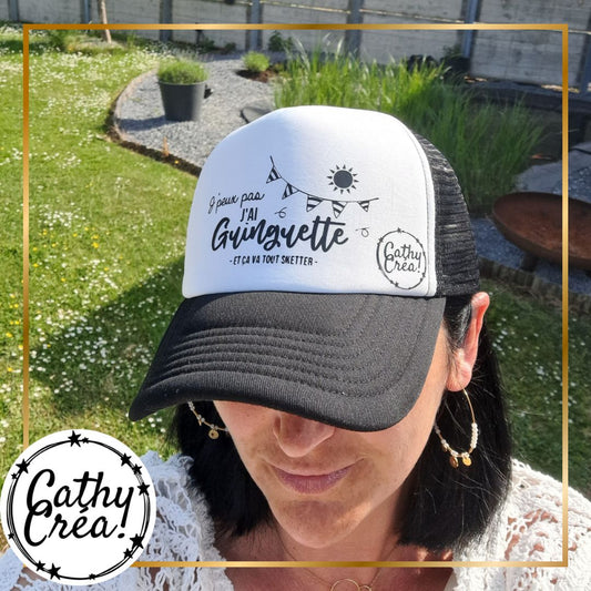 Casquette trucker personnalisée Guinguette portée – DTF Cathy Créa Belgique