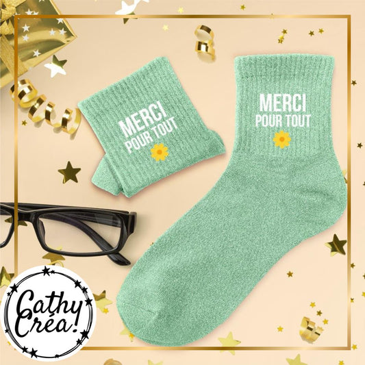 Chaussettes vert menthe Merci pour tout dans décor cadeau étoiles et confettis dorés
