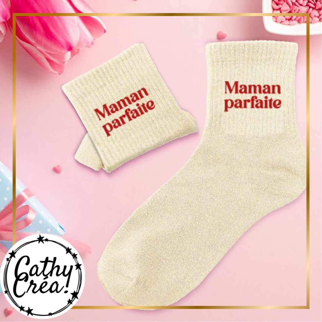 Chaussettes paillettes crème Maman parfaite rouge ambiance fête des mères – Cathy Créa