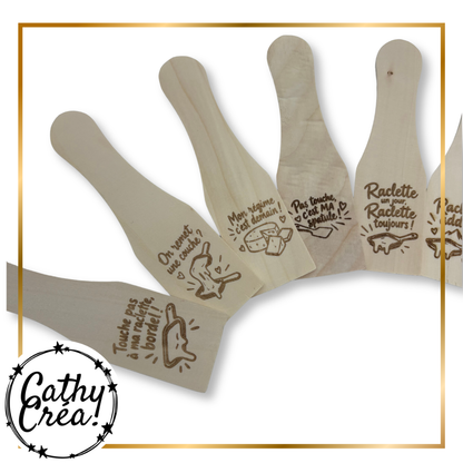 Spatules à raclette en bois naturel avec gravure laser de citations drôles sur le fromage